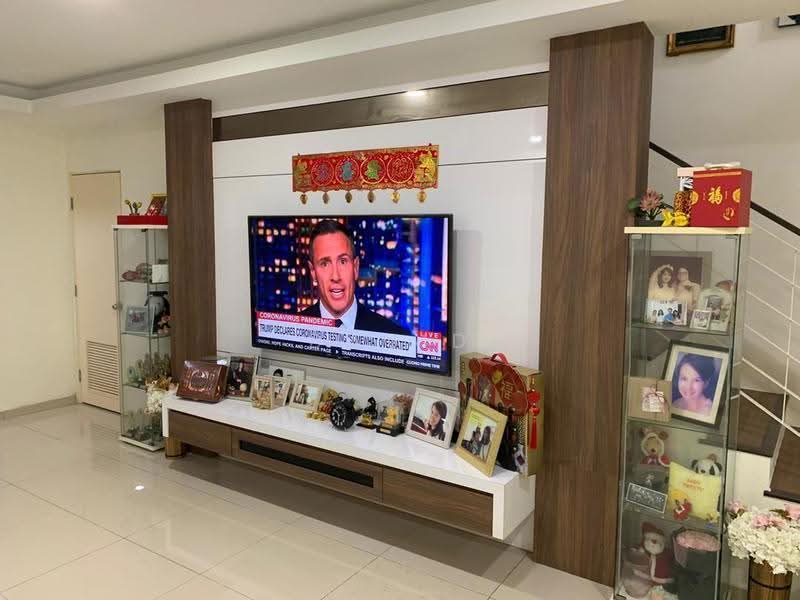 Rumah Teres 3-Tingkat untuk Dijual di Lake Fields (Sungai Besi) - David Chee - Living Room - PropertyGuru.com.my