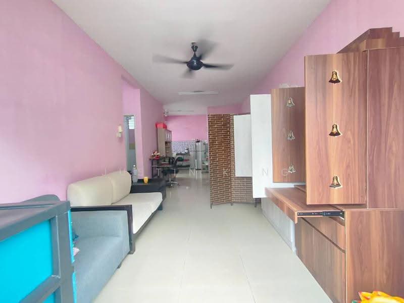 Pangsapuri untuk Dijual di Kipark Apartment - Justin Kong - Living Room - PropertyGuru.com.my