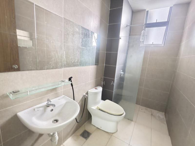 Kediaman Servis untuk Disewa di City of Green - Hetha Chan - Bathroom - PropertyGuru.com.my