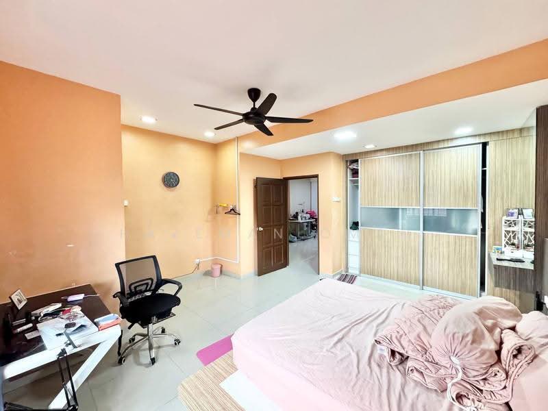 2-storey Terraced House for Sale in Taman Tasik Puchong (Puchong) - Hazeman Omar - Bedroom - PropertyGuru.com.my