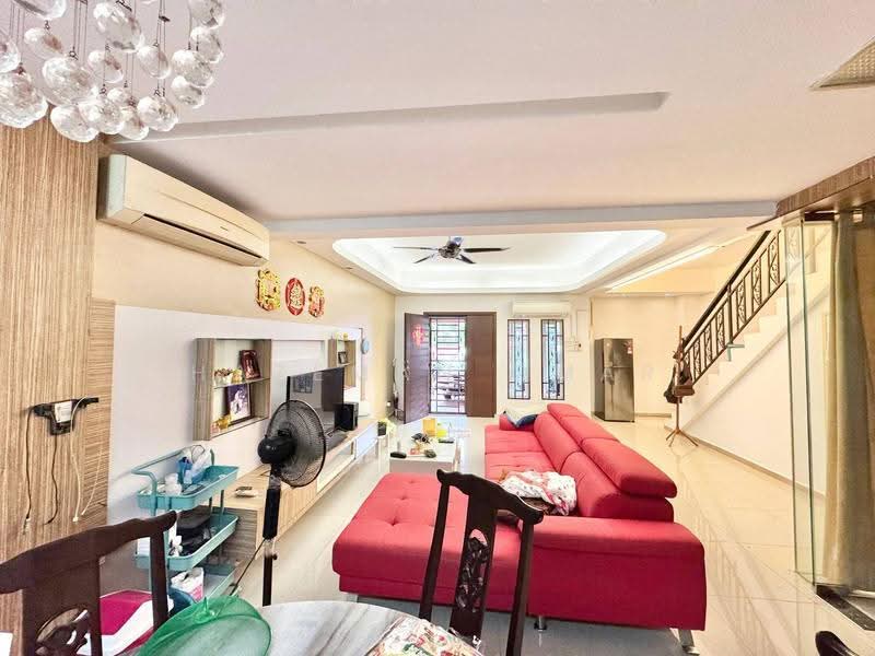 2-storey Terraced House for Sale in Taman Tasik Puchong (Puchong) - Hazeman Omar - Living Room - PropertyGuru.com.my
