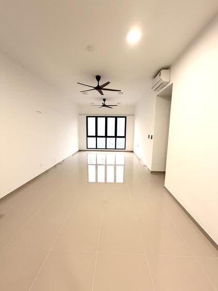Kediaman Servis untuk Disewa di 2Rio Residence @ Bandar Puteri Puchong - Helen Saw - Living Room - PropertyGuru.com.my