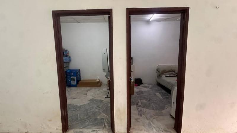 Rumah Teres 1-Tingkat untuk Dijual di Bukit Sentosa (Rawang) - Zann Fauzan - Bedroom - PropertyGuru.com.my