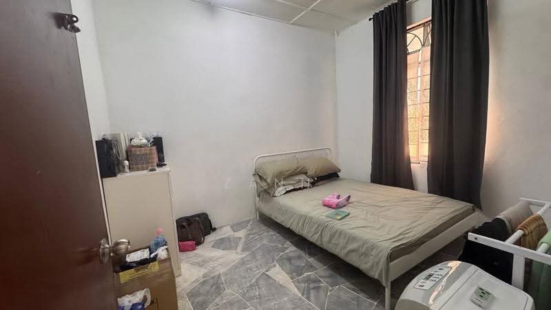 Rumah Teres 1-Tingkat untuk Dijual di Bukit Sentosa (Rawang) - Zann Fauzan - Bedroom - PropertyGuru.com.my