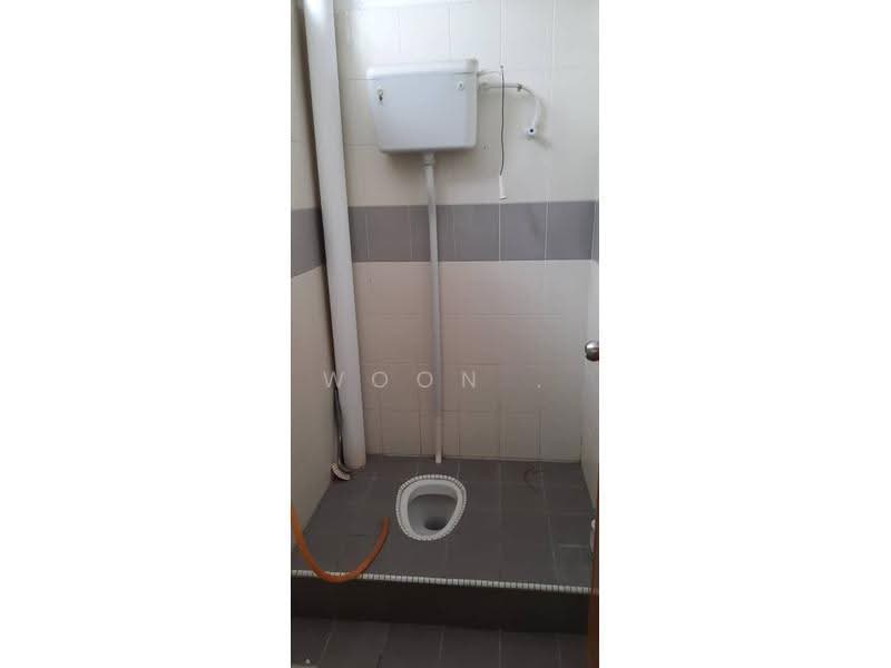 Shop for Rent in Tangga Batu (Melaka) - Woon . - Bathroom - PropertyGuru.com.my