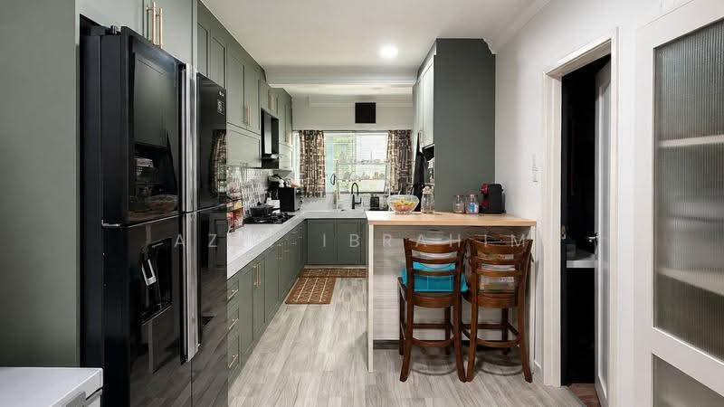 Rumah Teres 2-Tingkat untuk Dijual di Taman Prima Saujana (Kajang) - Azli Ibrahim - Kitchen - PropertyGuru.com.my