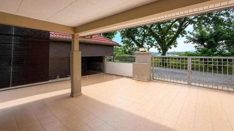 Rumah Teres 2-Tingkat untuk Dijual di Taman Prima Saujana (Kajang) - Azli Ibrahim - Exterior - PropertyGuru.com.my