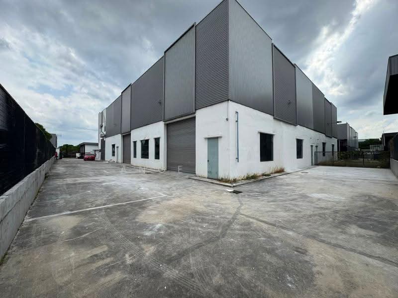 Semi-D Factory for Rent in Eco Business Park 1 (Johor Bahru) - Angel Lee - Exterior - PropertyGuru.com.my