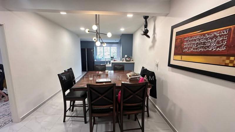 Rumah Teres 2-Tingkat untuk Dijual di Lembah Keramat (Keramat) - Hazeman Omar - Dining Room - PropertyGuru.com.my