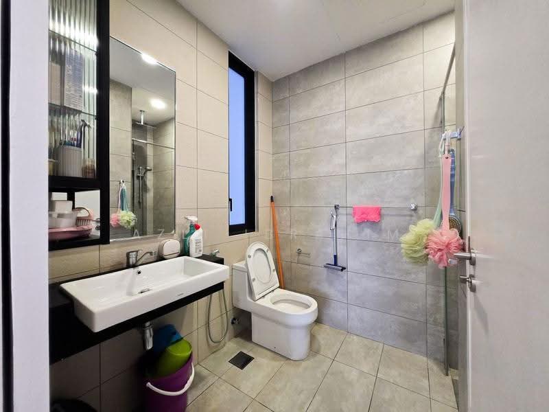 Service Residence for Sale at The Sentral Suites - Azli Ibrahim - Bathroom - PropertyGuru.com.my