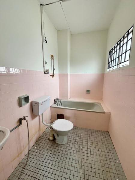 Rumah Teres 2-Tingkat untuk Dijual di Taman Minang (Cheras) - Hetha Chan - Bathroom - PropertyGuru.com.my