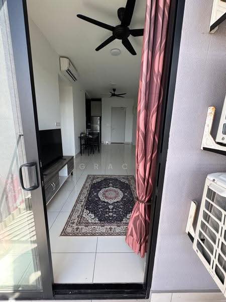 Kediaman Servis untuk Disewa di The Amber Residence @ TwentyFive.7 - Grace Lai - Living Room - PropertyGuru.com.my