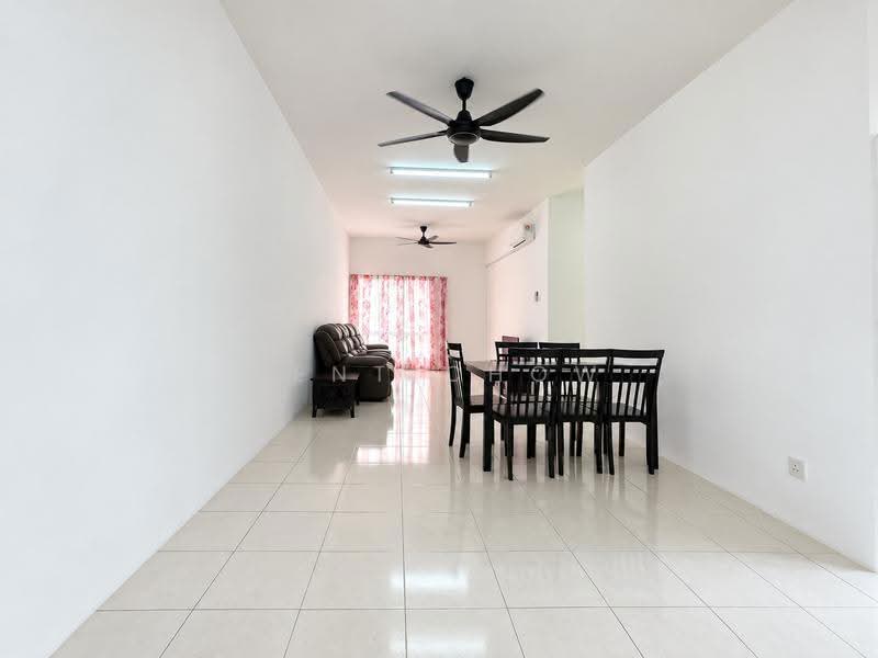 Kondominium untuk Disewa di Casa Idaman 2 - Kent Chow - Living Room - PropertyGuru.com.my