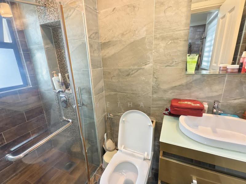 Rumah Berkembar untuk Dijual di KL City Centre (Kuala Lumpur) - Hetha Chan - Bathroom - PropertyGuru.com.my