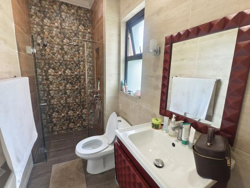 Rumah Berkembar untuk Dijual di KL City Centre (Kuala Lumpur) - Hetha Chan - Bathroom - PropertyGuru.com.my