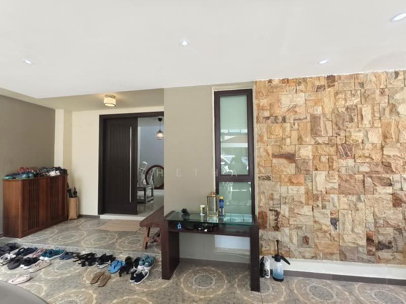 Rumah Berkembar untuk Dijual di KL City Centre (Kuala Lumpur) - Hetha Chan - Entrance - PropertyGuru.com.my
