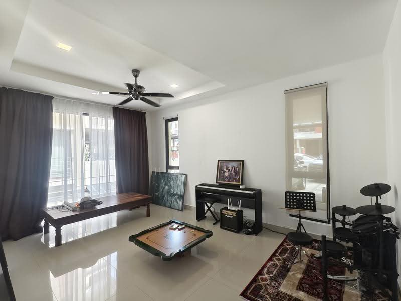 Rumah Berkembar untuk Dijual di KL City Centre (Kuala Lumpur) - Hetha Chan - Living Room - PropertyGuru.com.my