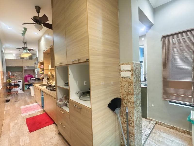 Rumah Berkembar untuk Dijual di KL City Centre (Kuala Lumpur) - Hetha Chan - Kitchen - PropertyGuru.com.my