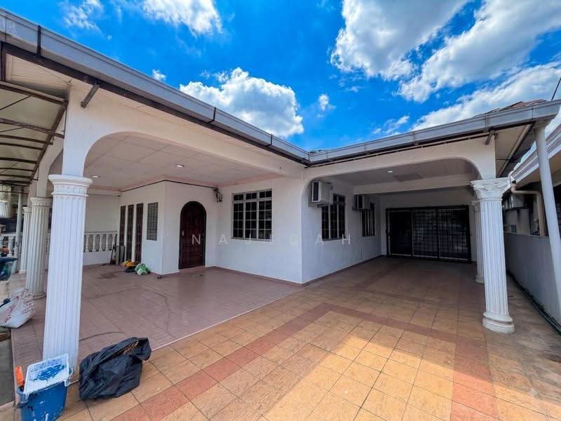 Rumah Teres untuk Dijual di Taman Kajang Baru (Kajang) - Najibah Sahari - Exterior - PropertyGuru.com.my