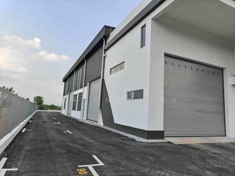 Semi-D Factory for Rent in Senai (Kulai) - Sharon Chong - Exterior - PropertyGuru.com.my