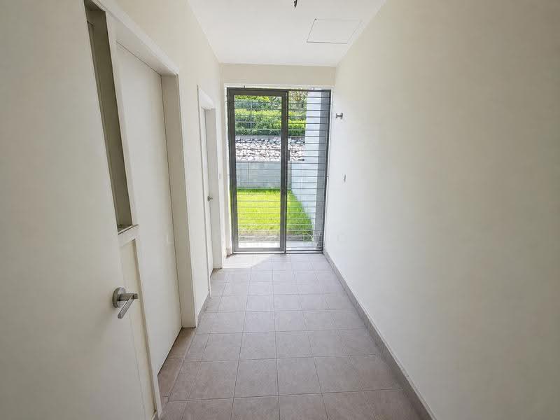 Semi-Detached House for Sale in Bandar Seri Coalfields (Sungai Buloh) - Lucas Loh - Corridor - PropertyGuru.com.my