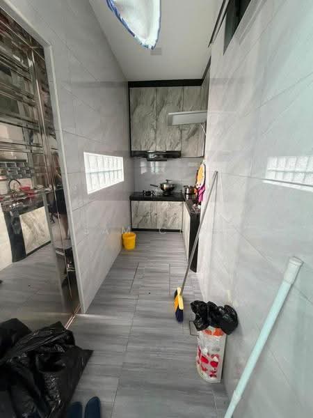 Rumah Teres 2-Tingkat untuk Dijual di Skudai (Johor) - Sam Chai - Kitchen - PropertyGuru.com.my