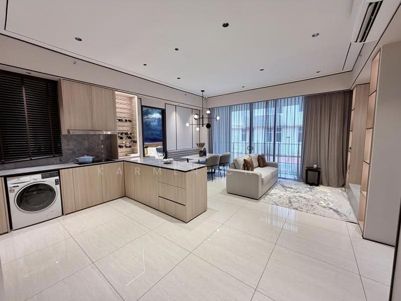 Kediaman Servis untuk Dijual di Sunway Cochrane - Karmen Chan - Living Room - PropertyGuru.com.my