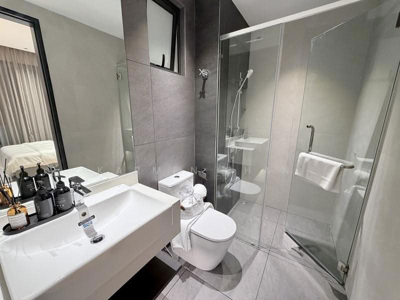 Kediaman Servis untuk Dijual di Sunway Cochrane - Karmen Chan - Bathroom - PropertyGuru.com.my