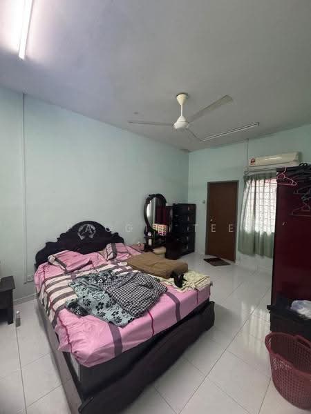 Rumah Teres 2-Tingkat untuk Dijual di Kangkar Pulai (Skudai) - Paggie Tee - Bedroom - PropertyGuru.com.my