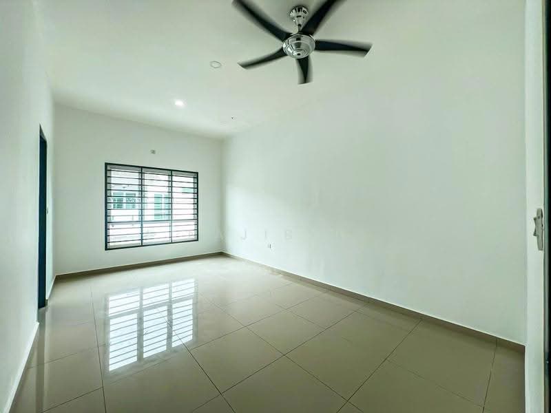Rumah Teres 2-Tingkat untuk Dijual di Taman Nusari Bayu (Bandar Sri Sendayan) - Najibah Sahari - Interior - PropertyGuru.com.my