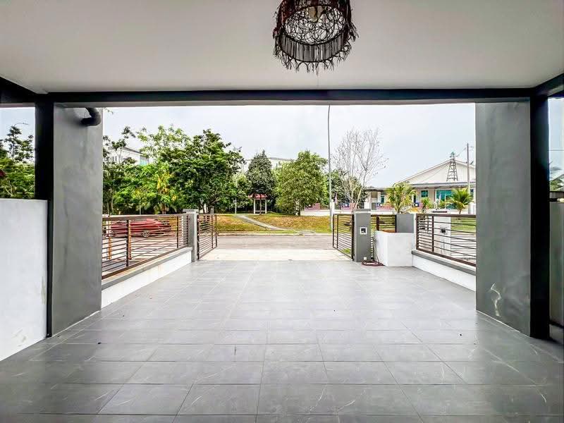 Rumah Teres 2-Tingkat untuk Dijual di Taman Nusari Bayu (Bandar Sri Sendayan) - Najibah Sahari - Exterior - PropertyGuru.com.my