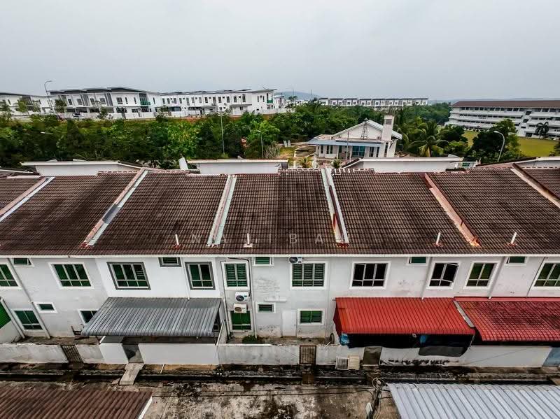 Rumah Teres 2-Tingkat untuk Dijual di Taman Nusari Bayu (Bandar Sri Sendayan) - Najibah Sahari - Exterior - PropertyGuru.com.my