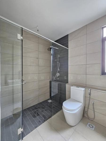 Semi-Detached House for Sale in Bandar Puteri Bangi (Bangi) - Dennis Saw - Bathroom - PropertyGuru.com.my