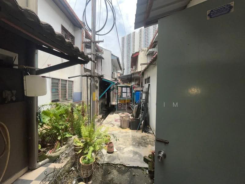 Rumah Teres 2-Tingkat untuk Dijual di Pandan Jaya (Ampang) - Azli Ibrahim - Exterior - PropertyGuru.com.my