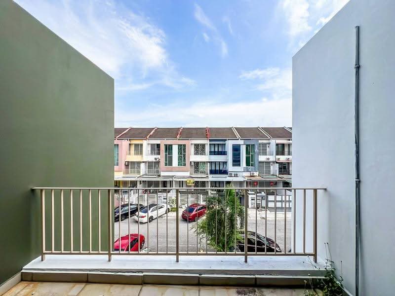 Rumah Teres 3-Tingkat untuk Dijual di Bandar Botanic (Klang) - Najibah Sahari - Exterior - PropertyGuru.com.my