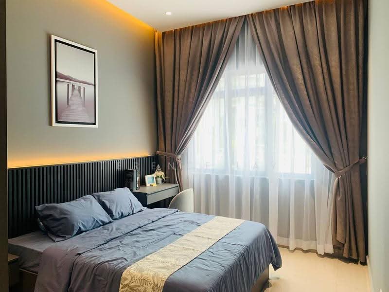 Kediaman Servis untuk Dijual di Riverhaus - Terence Lay - Bedroom - PropertyGuru.com.my