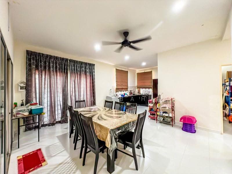Bungalow House for Sale in Mahkota Hills (Lenggeng) - Najibah Sahari - Dining Room - PropertyGuru.com.my