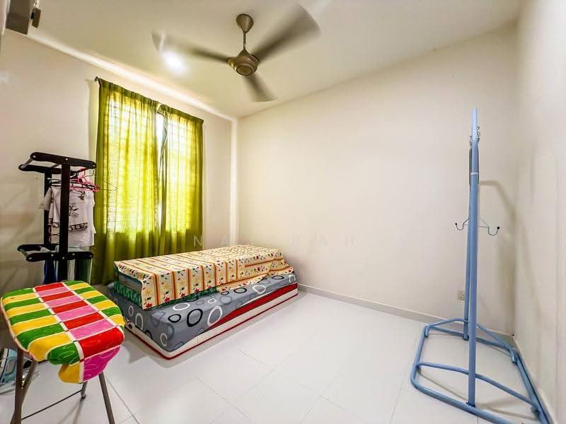 Bungalow House for Sale in Mahkota Hills (Lenggeng) - Najibah Sahari - Bedroom - PropertyGuru.com.my