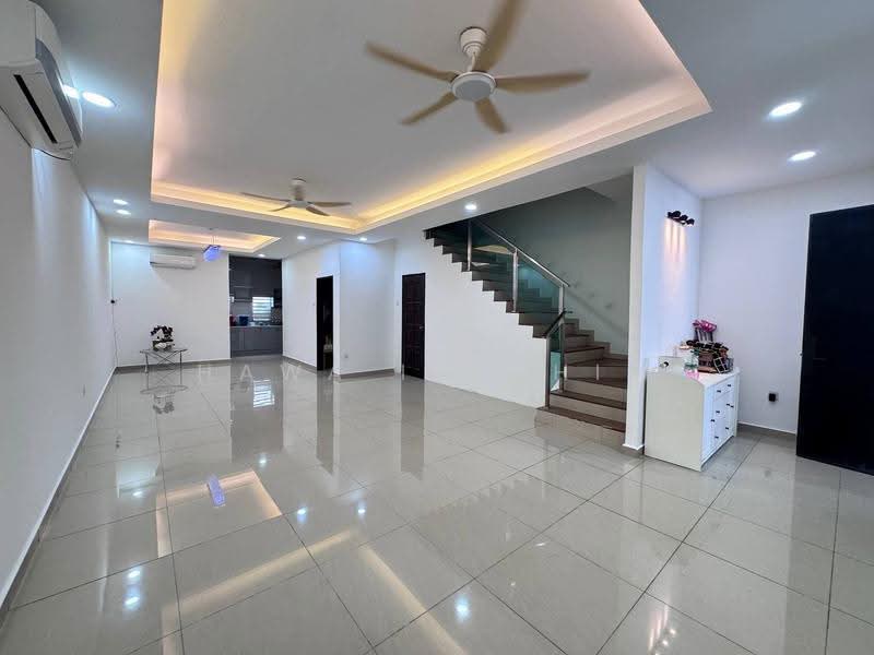Rumah Teres 2-Tingkat untuk Dijual di Kajang (Selangor) - Hawa Ibrahim - Living Room - PropertyGuru.com.my
