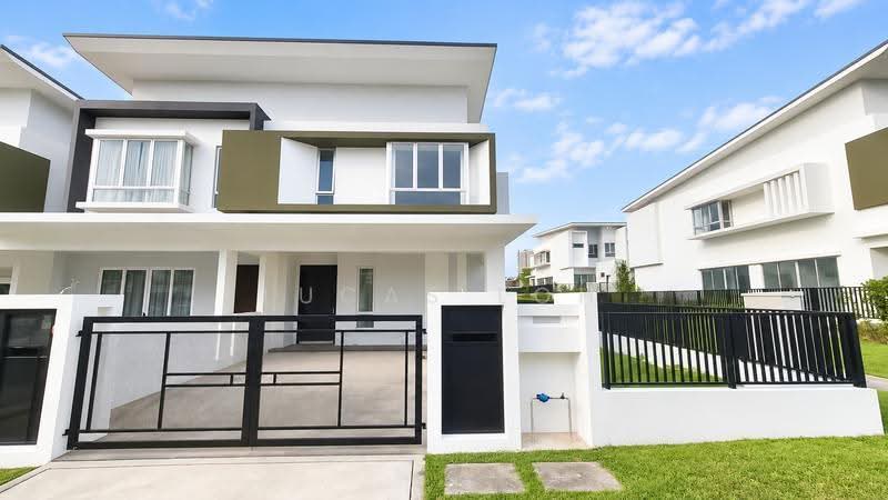 2-storey Terraced House for Sale in Rawang (Selangor) - Lucas Loh - Exterior - PropertyGuru.com.my