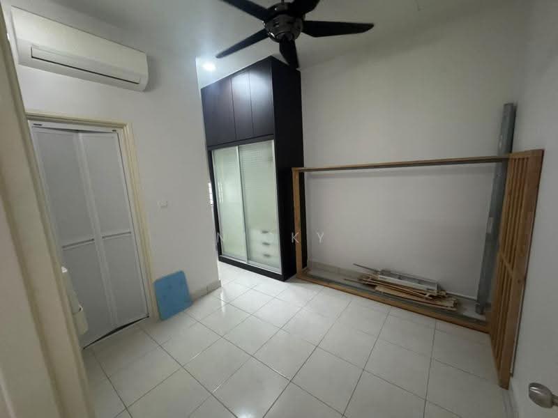 2-storey Terraced House for Sale in Bandar Tasik Puteri (Rawang) - Nicky Lai - Bedroom - PropertyGuru.com.my