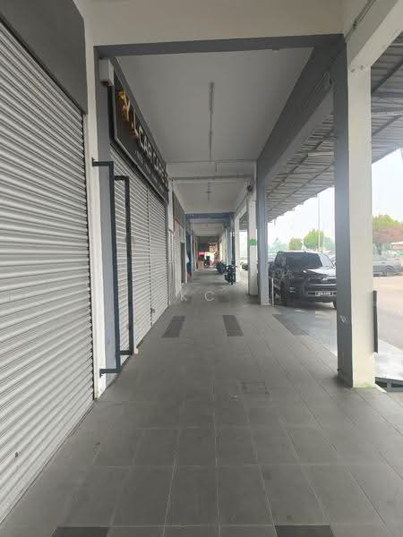 Kedai untuk Disewa di Desa Wira (Kuching) - KC Jee - Exterior - PropertyGuru.com.my
