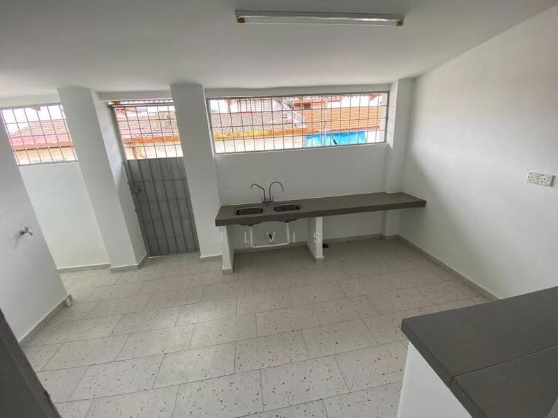 1-storey Terraced House for Rent in SS3 (Petaling Jaya) - Elvis Kok - Kitchen - PropertyGuru.com.my