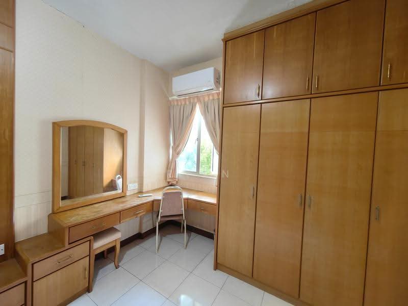 Condominium for Rent at Gold Coast Resort Condominium - Ryan Sim - Bedroom - PropertyGuru.com.my