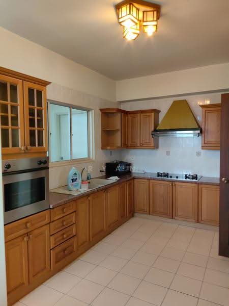 Condominium for Rent at Gold Coast Resort Condominium - Ryan Sim - Kitchen - PropertyGuru.com.my