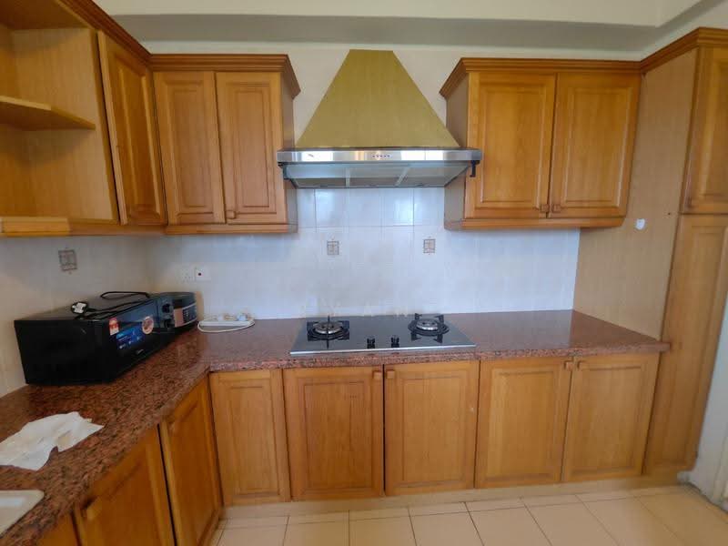 Condominium for Rent at Gold Coast Resort Condominium - Ryan Sim - Kitchen - PropertyGuru.com.my