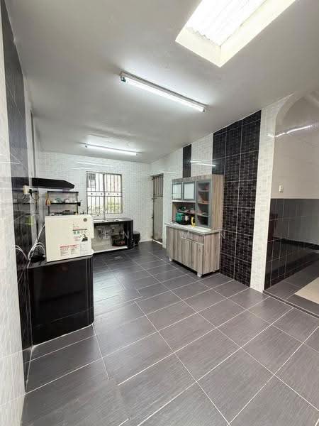 Rumah Teres 1-Tingkat untuk Dijual di Taman Ungku Tun Aminah (Skudai) - Benjamin Ong - Kitchen - PropertyGuru.com.my