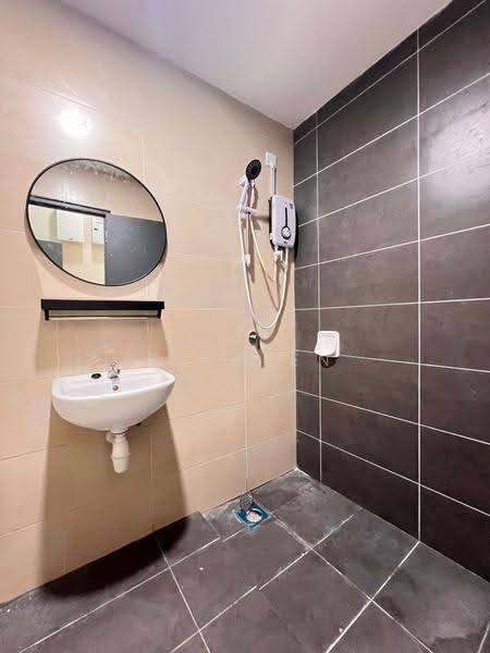 Service Residence for Rent at Stanford Suites @ EduSentral - Shereen Tan - Bathroom - PropertyGuru.com.my