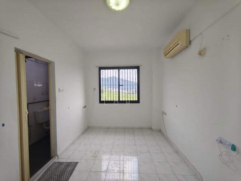 Apartment for Sale at Greenlane Heights Block B - Loh CL - Interior - PropertyGuru.com.my