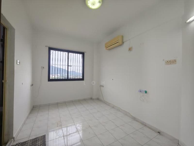 Apartment for Sale at Greenlane Heights Block B - Loh CL - Interior - PropertyGuru.com.my